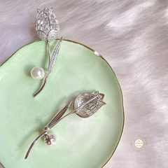 Sparkling Silver Lotus Pearl Brooch