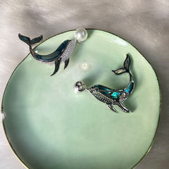 Sparkling Silver Ocean Fish Pearl Brooch