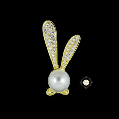 Sparkling Pearl Flutter Brooch