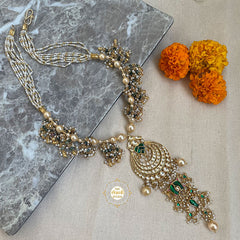 Muhurat Gold Polish Chaand Necklace