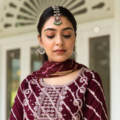 Kundan Paradise Maang Tika