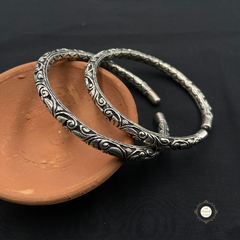 Utsav Chitai Leg Kada