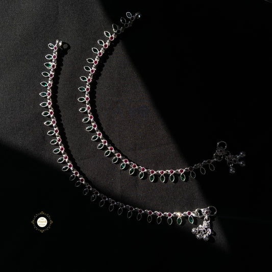 Paisley stone anklet