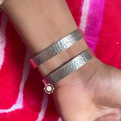 Hammered Bliss Bangle (Piece)