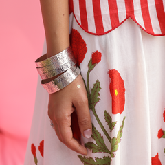 Hammered Bliss Bangle (Piece)