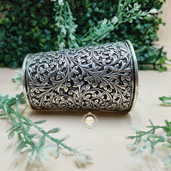 Nazakat Floral Chitai Hand Cuff (Piece)