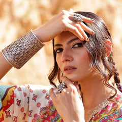 Nazaakat Utsav Chitai Hand Cuff (Piece)