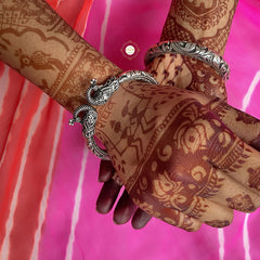 Statement Peacock Kada (Piece)