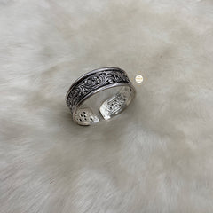 Utsav Chitai Hand Cuff