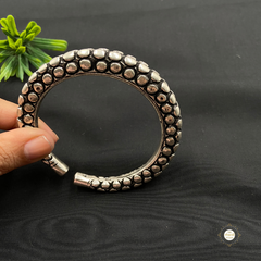 Exquisite Chitai Kada (Piece)