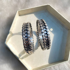 Silver Circle of Bloom Bangles (Piece)