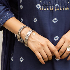 Silver Circle of Bloom Bangles (Piece)