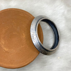 925 Sterling Silver Hammered Heritage Bangle (Piece)