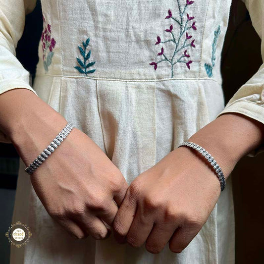 Sterling Silver Circle Of Light Bangle (Piece)