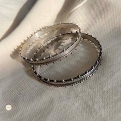 Sterling Silver Lustre Line Bangle (Piece)