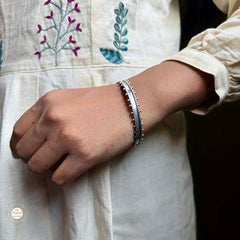 Sterling Silver Unique Heritage Rawa Bangle (Piece)