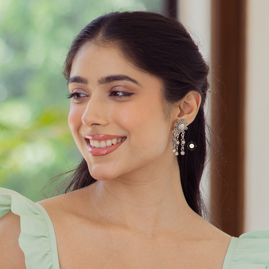 Quirky Lightweight Earring