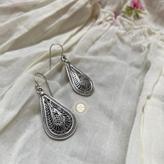 Noor Everyday Intricate Earring
