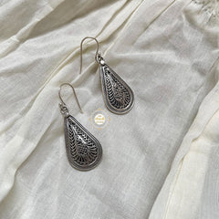 Noor Everyday Intricate Earring