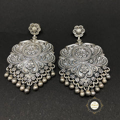 Shahi Engraved Earring
