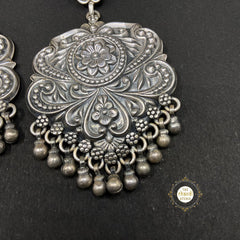 Shahi Engraved Earring