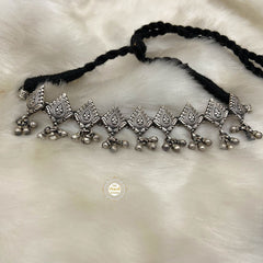 Noor Ghungroo Spade Choker