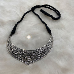 Nazaakat Chitai Chaand Thread Necklace