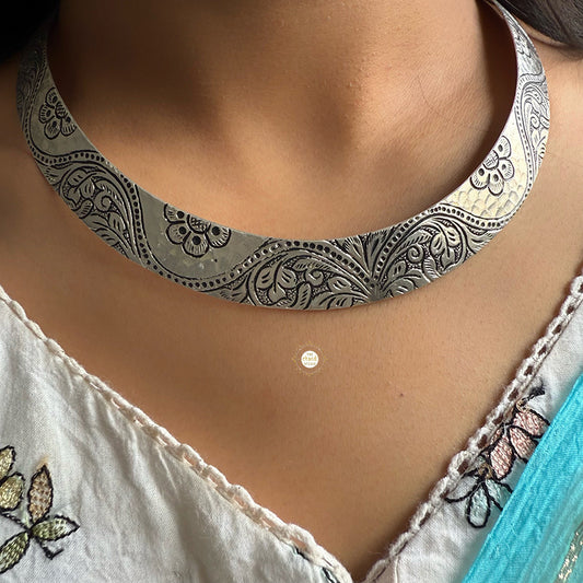 Phoolkari Hasli Necklace