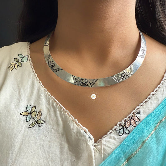 Gulbandh Hasli Necklace