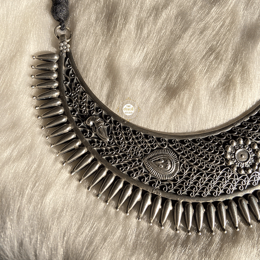 Chandrika Warrior Choker