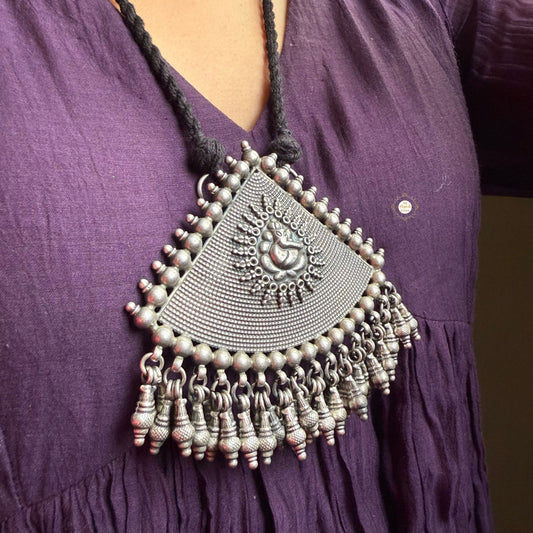 Ghungroo Raga Choker necklace