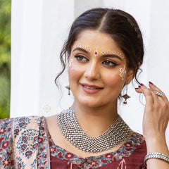 Noor Intricate Timeless Necklace