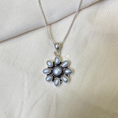 Classic Navratna Pendant (Small)