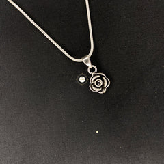 Minimal Rose Pandent