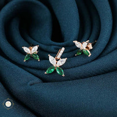 Sterling Silver Sparkling Silver Timeless Petal Pendant Set