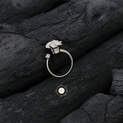 Sparkling Silver Classic Flower Ring