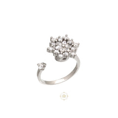 Sparkling Silver Classic Flower Ring