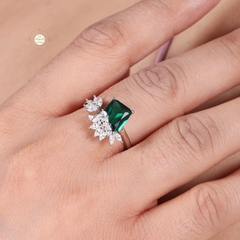 Sparkling Silver Crown Ring