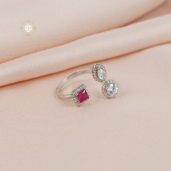 Sparkling Silver Exotic Stone Ring