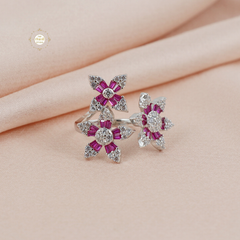 Sparkling Silver Blooming Flower Ring