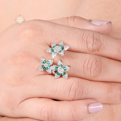 Sparkling Silver Blooming Flower Ring