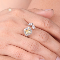 Sparkling Silver Exotic Stone Ring