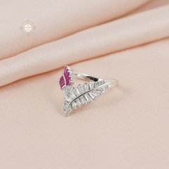 Sparkling Silver Wanderlust Wing Ring