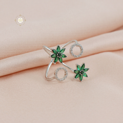 Sparkling Silver Exotic Flower Ring