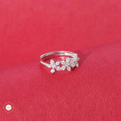 Sterling Silver Sparkling Daisy Delight Ring