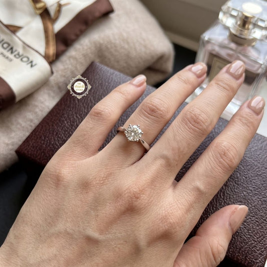Sparkling Silver Solitaire Ring