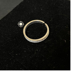 Sparkling Silver Classic Ring