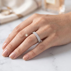Sparkling Silver Classic Ring