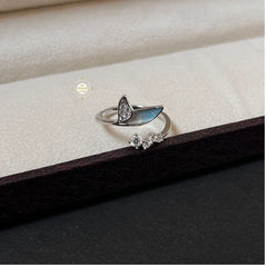 Sparkling Silver Leaf Ring