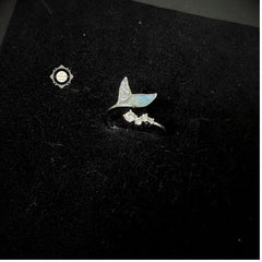 Sparkling Silver Leaf Ring